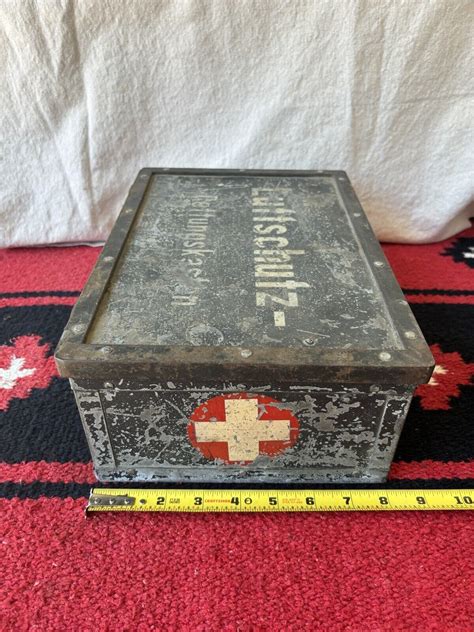 ww2 german first aid metal box|Original German, WWII, Luftschutz Verbandkasten Medic First .